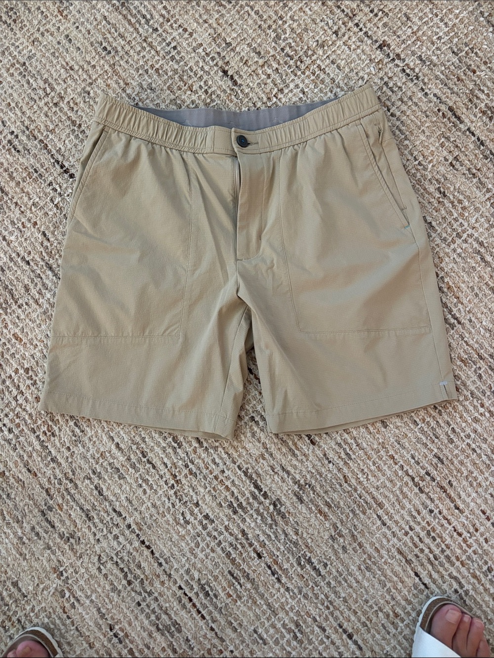 Tommy Bahama Chip Shot Shorts - Picture 1 of 4